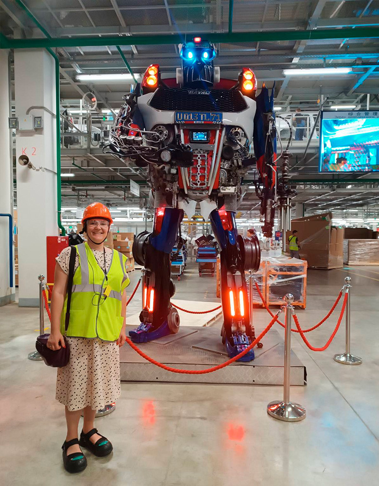 Робот экспонат